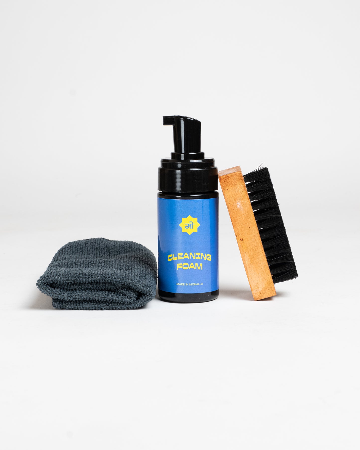 BASIC JUGAAD KIT - CLEANING FOAM, MICROFIBER CLOTH AND BRUSH